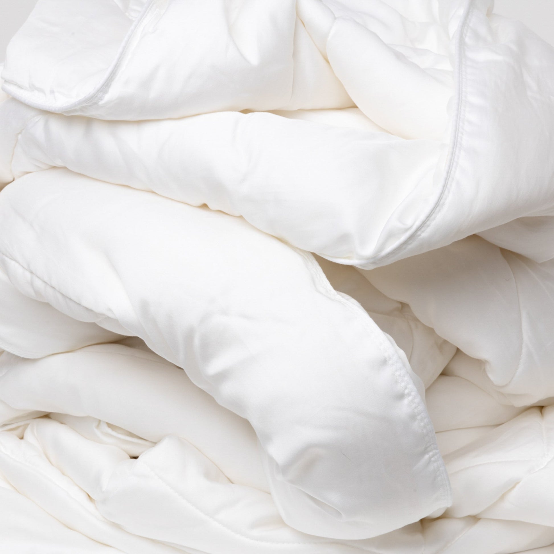Duvet Upgrade Bundle in White (Eucalyptus & Bamboo) - MOOAZAA
