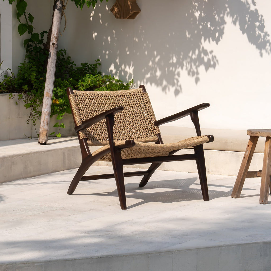 Zara Chocolate Rattan Accent Chair With Armrest - MOOAZAA